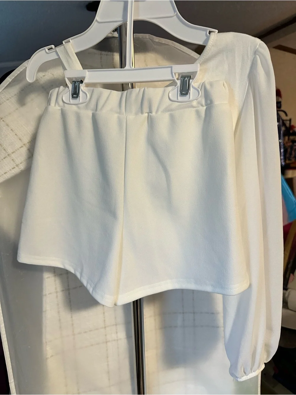 White One-Shoulder Chain Strap Women's Top